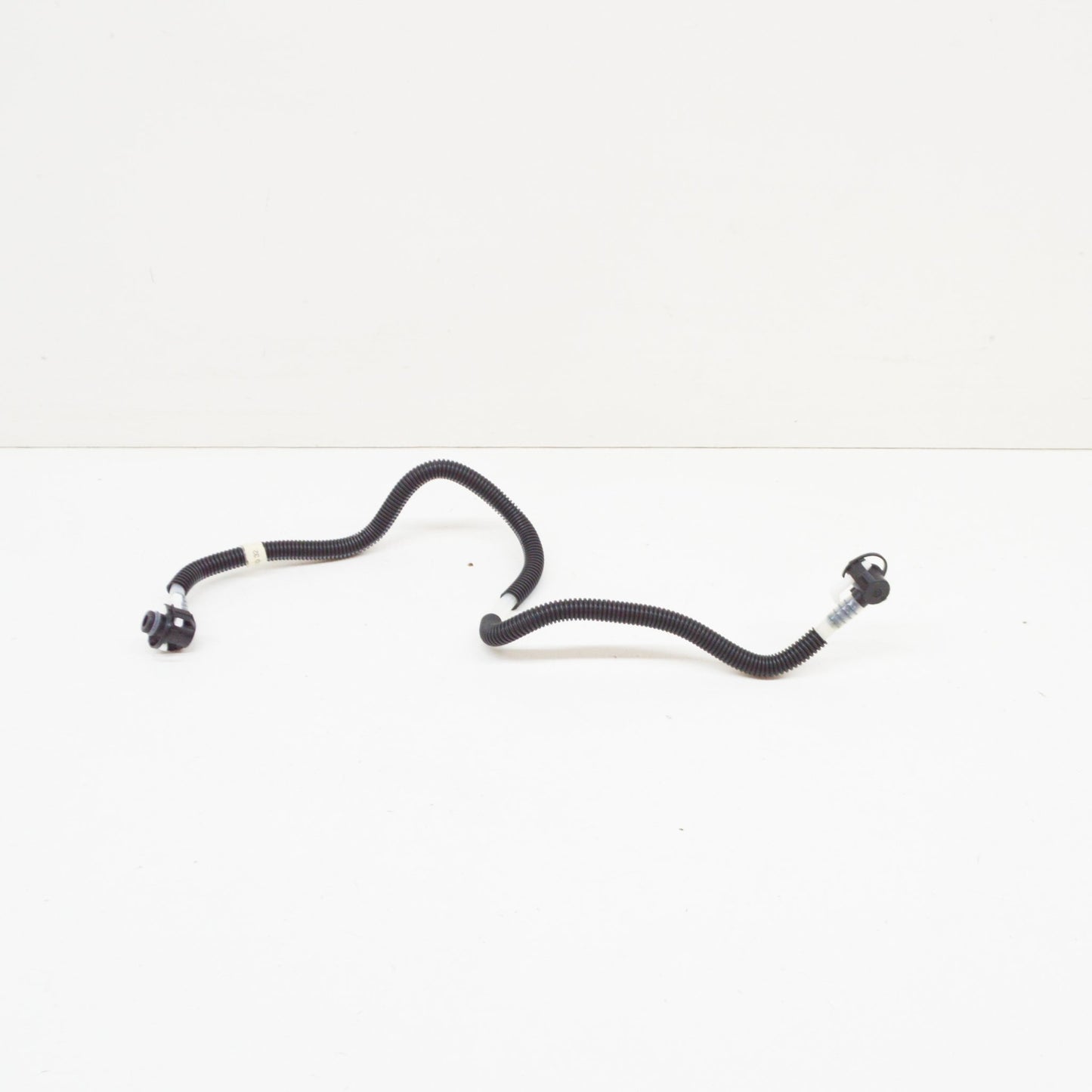 NEW MB E W210 ENGINE FUEL FILTER FEED PIPE HOSE E200 DIESEL A6110701032 ORIGINAL