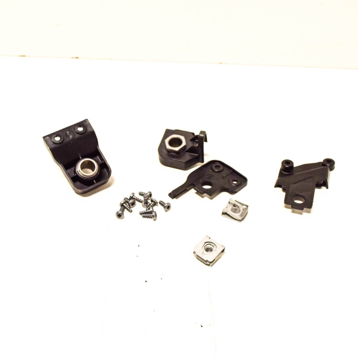 NEW VOLKSWAGEN TIGUAN MK2 LEFT HEADLIGHT HOUSING REPAIR KIT 5N0998225B ORIGINAL