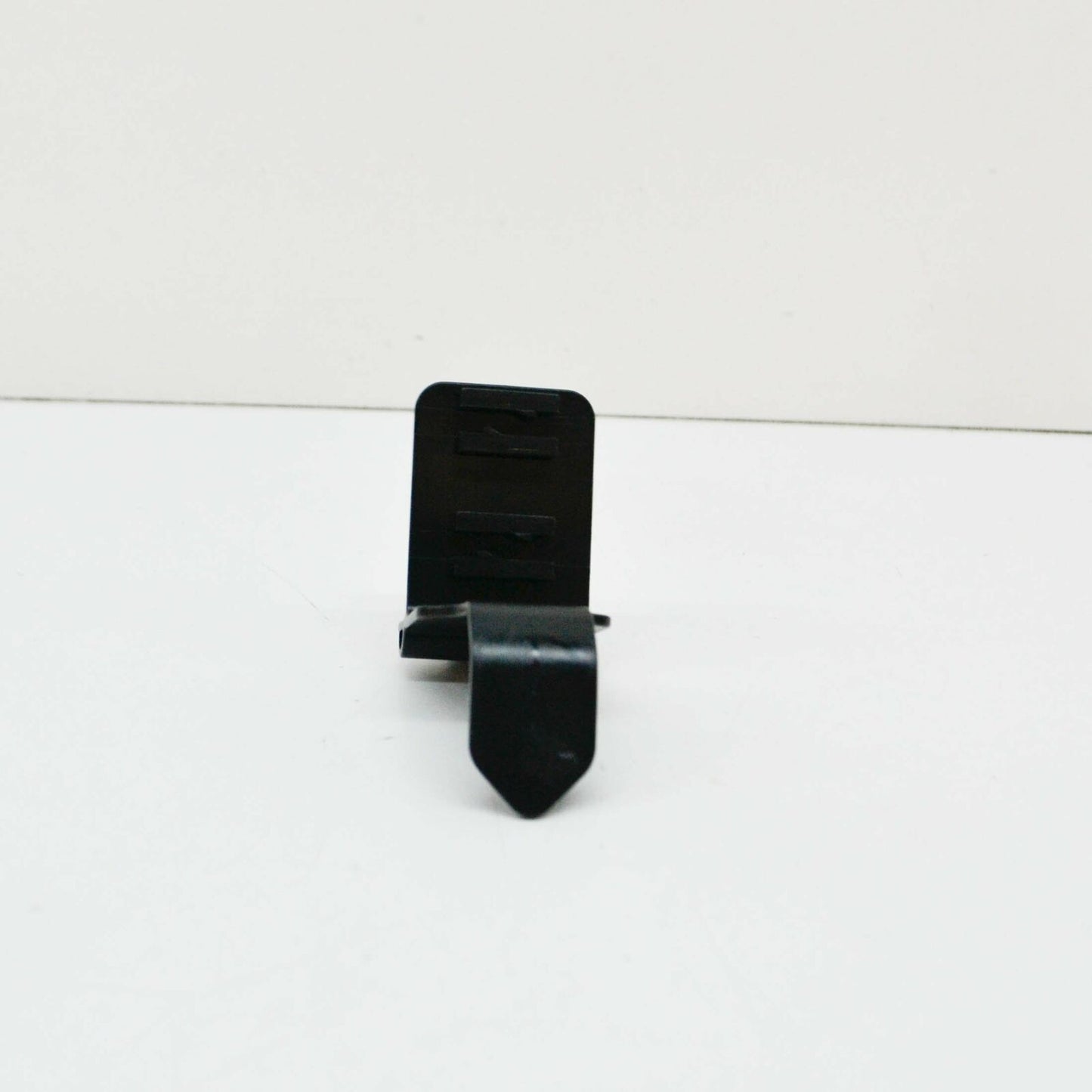 NEW MERCEDES-BENZ E W211 FRONT HARNESS CONNECTOR BRACKET A2115452340 ORIGINAL