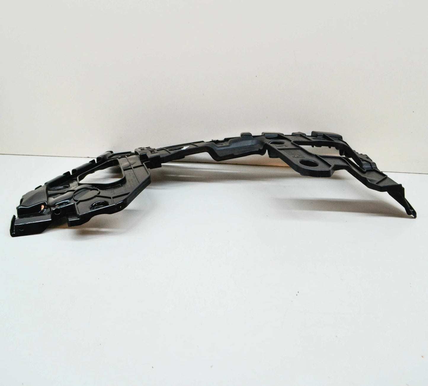 NEW AUDI Q8 REAR RIGHT BUMPER LOWER BRACKET 4M8807454A ORIGINAL