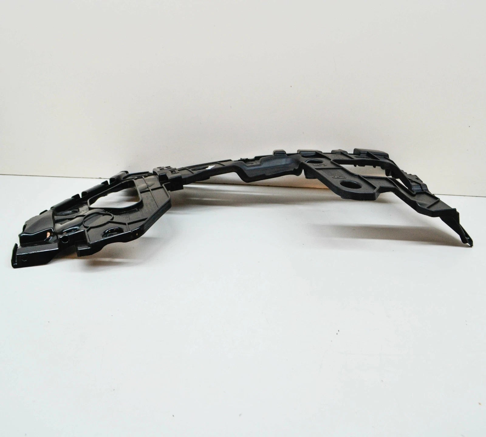 NEW AUDI Q8 REAR RIGHT BUMPER LOWER BRACKET 4M8807454A ORIGINAL