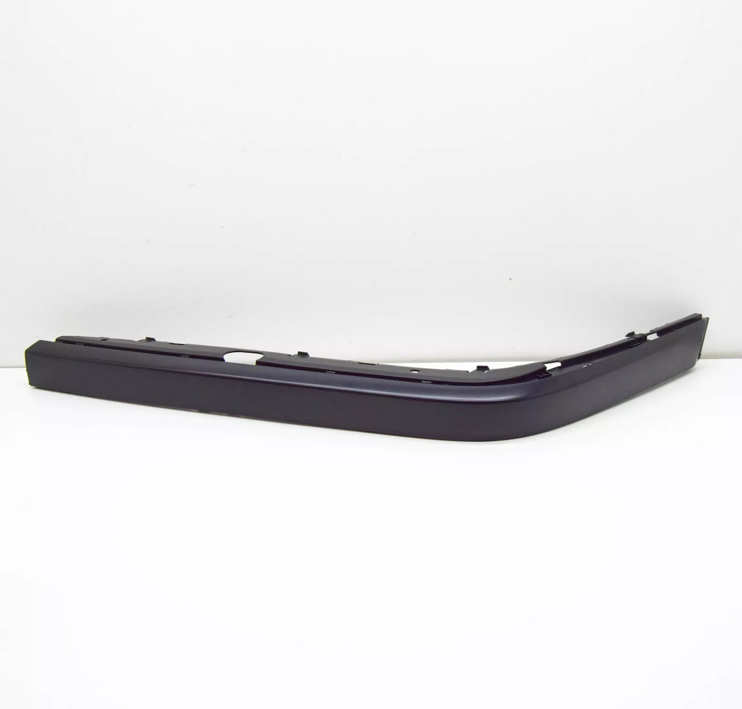 NEW BMW 7 E38 FRONT BUMPER LEFT MOLDING TRIM 51118125309 8125309 ORIGINAL