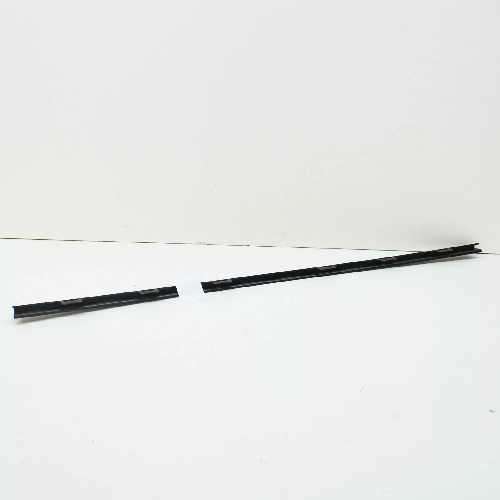 NEW AUDI A6 C8 FRONT BUMPER CENTER REINFORCEMENT MOLDING 4K0807888