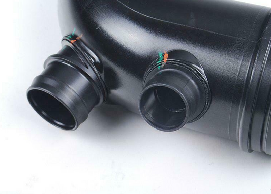 NEW VOLKSWAGEN BEETLE A5 AIR INTAKE CONNECTION PIPE 07K129684B ORIGINAL