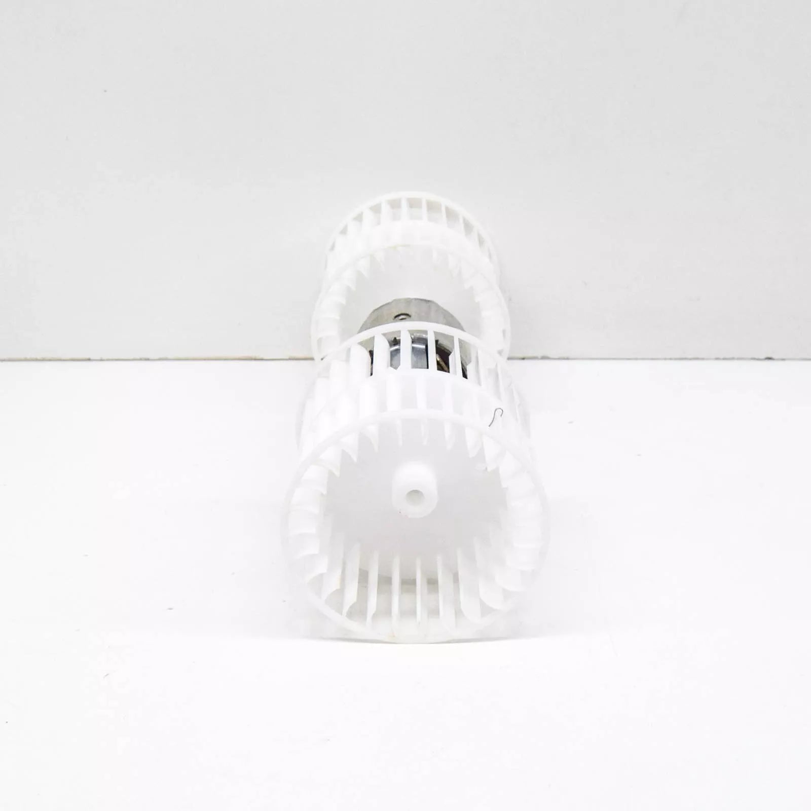 NEW BMW 6 E24 HEATER BLOWER 64111354618 1354618 ORIGINAL