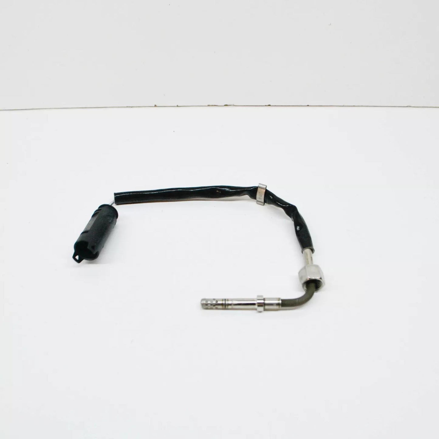 NEW BMW M5 E60 EXHAUST TEMPERATURE SENSOR 11787836452 7836452 ORIGINAL