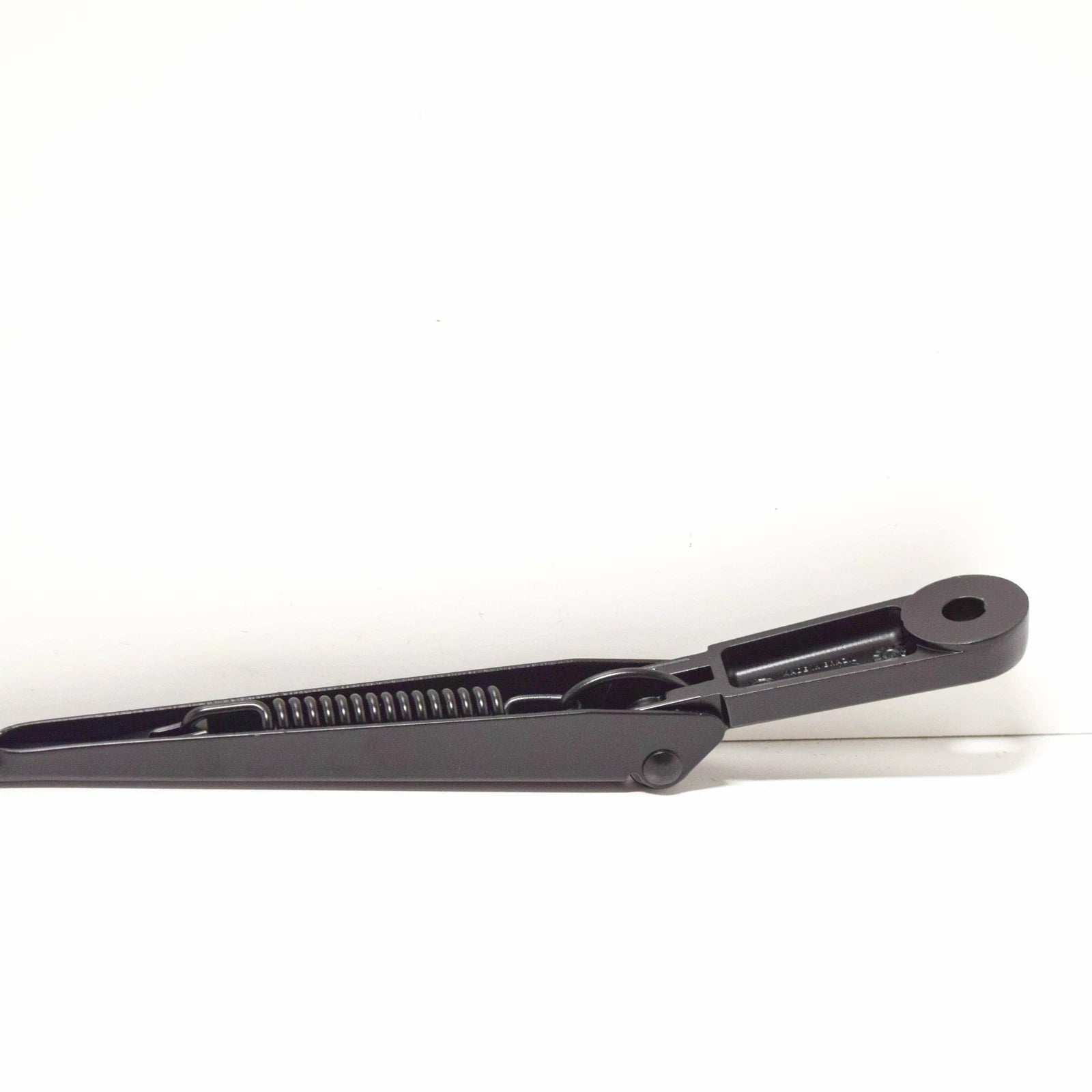 NEW VOLKSWAGEN BEETLE 9C FRONT WINDSCREEN WIPER ARM RIGHT 1C1955410B LHD