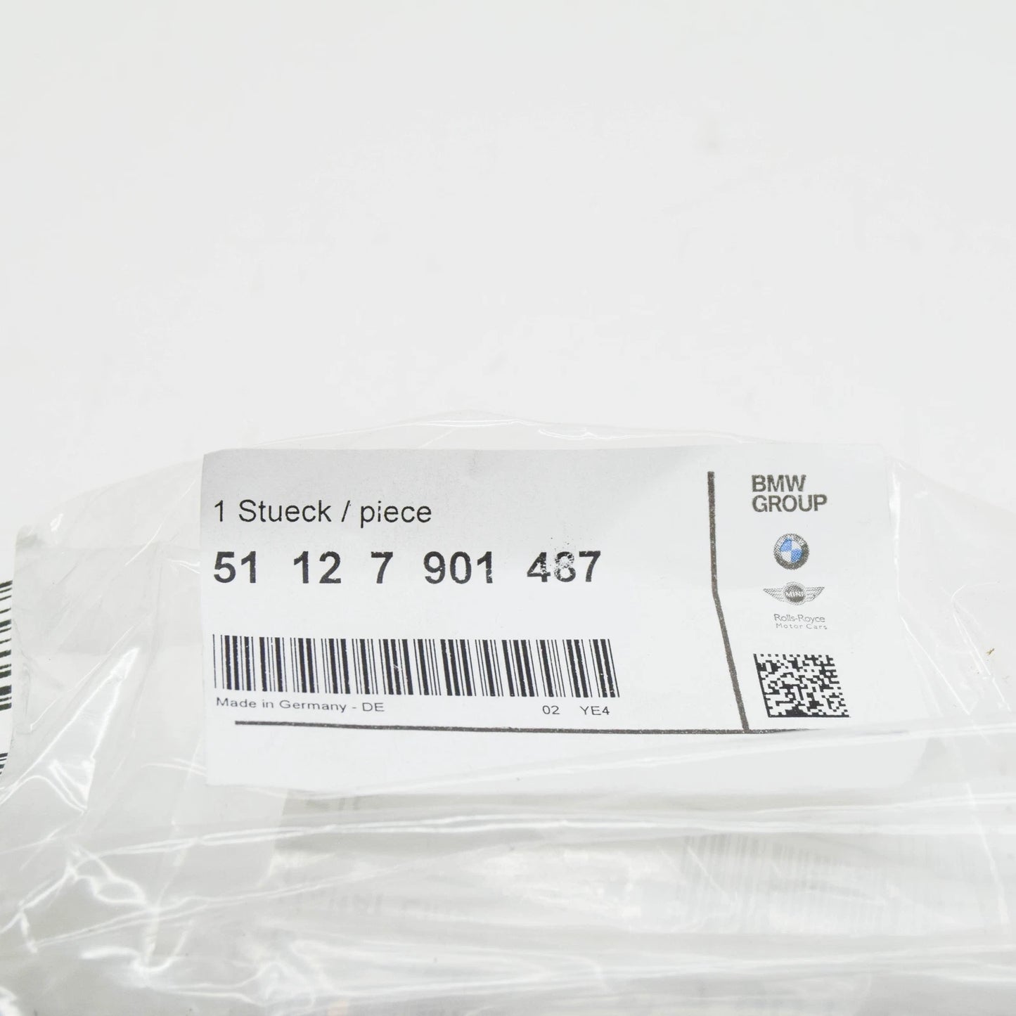 NEW BMW 5 E39 REAR BUMPER INSERT HOLDER 51127901487 7901487 ORIGINAL