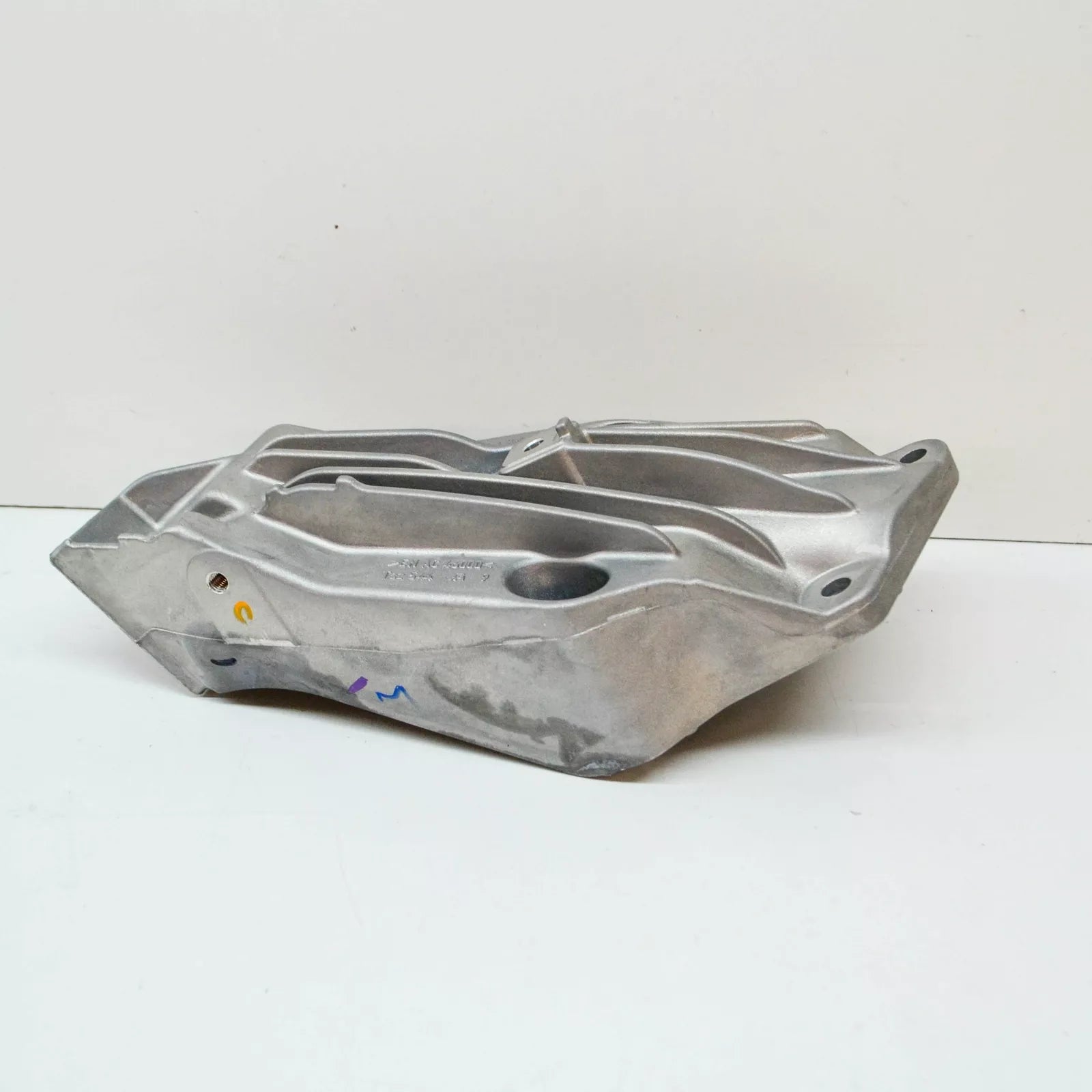 NEW BMW 3 G20 LEFT ENGINE SUPPORT BRACKET 22116861559 6861559 ORIGINAL