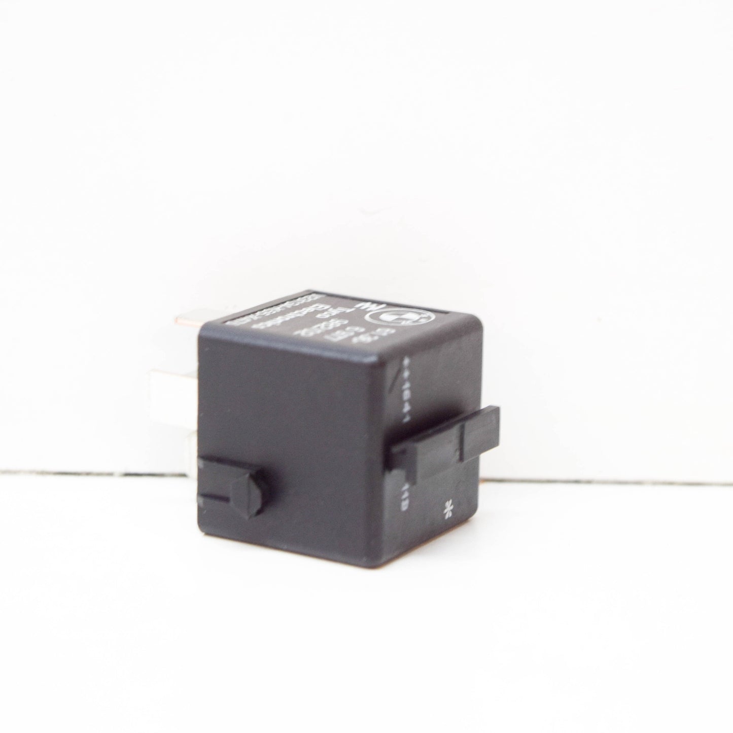 new mini r50 fuel/wiper multi purpose relay no contact 61366977982 original
