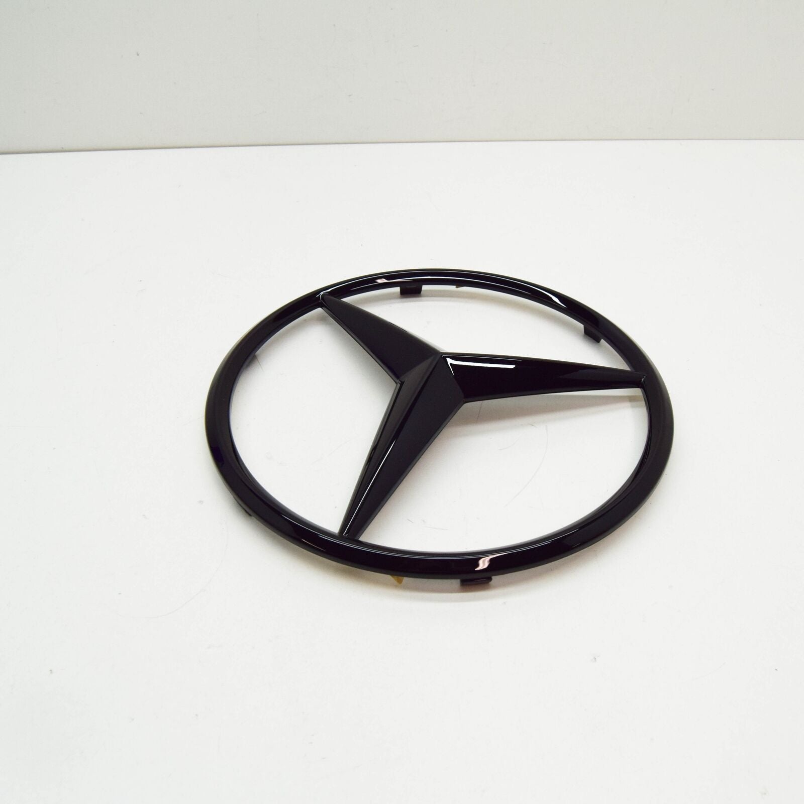 NEW MB G W463 FRONT RADIATOR GRILLE EMBLEM STAR A00081777029197 ORIGINAL