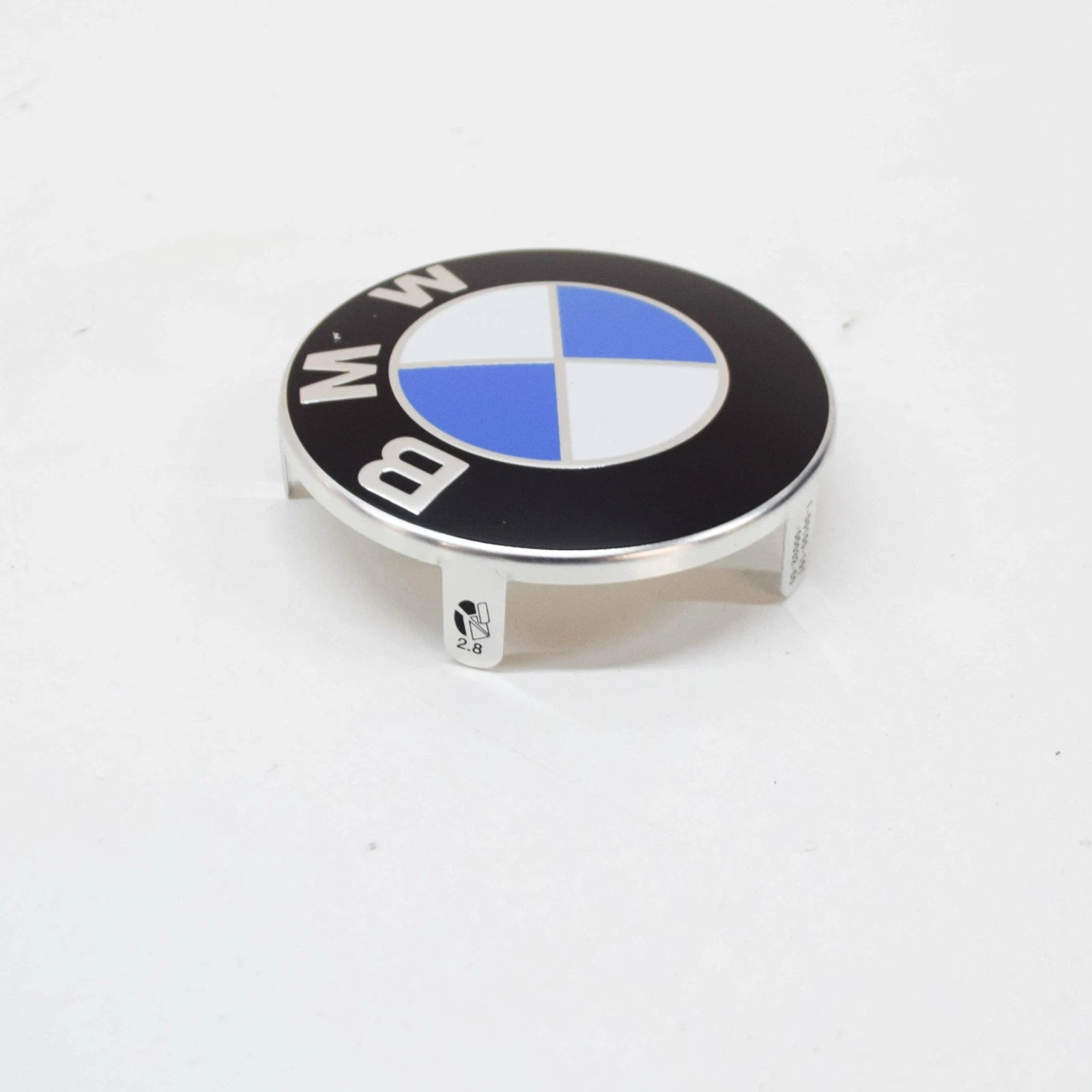 NEW BMW 2 F23 ENGINE COVER EMBLEM 11147788967 7788967 ORIGINAL