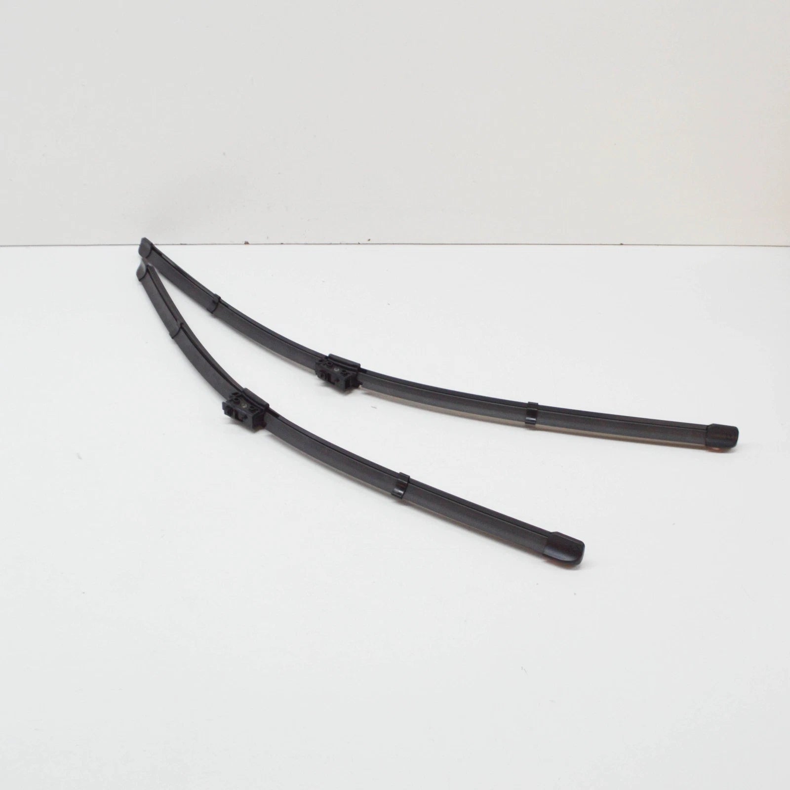 NEW MERCEDES-BENZ GLB X247 FRONT WIPER BLADE SET LHD A2478201202 ORIGINAL