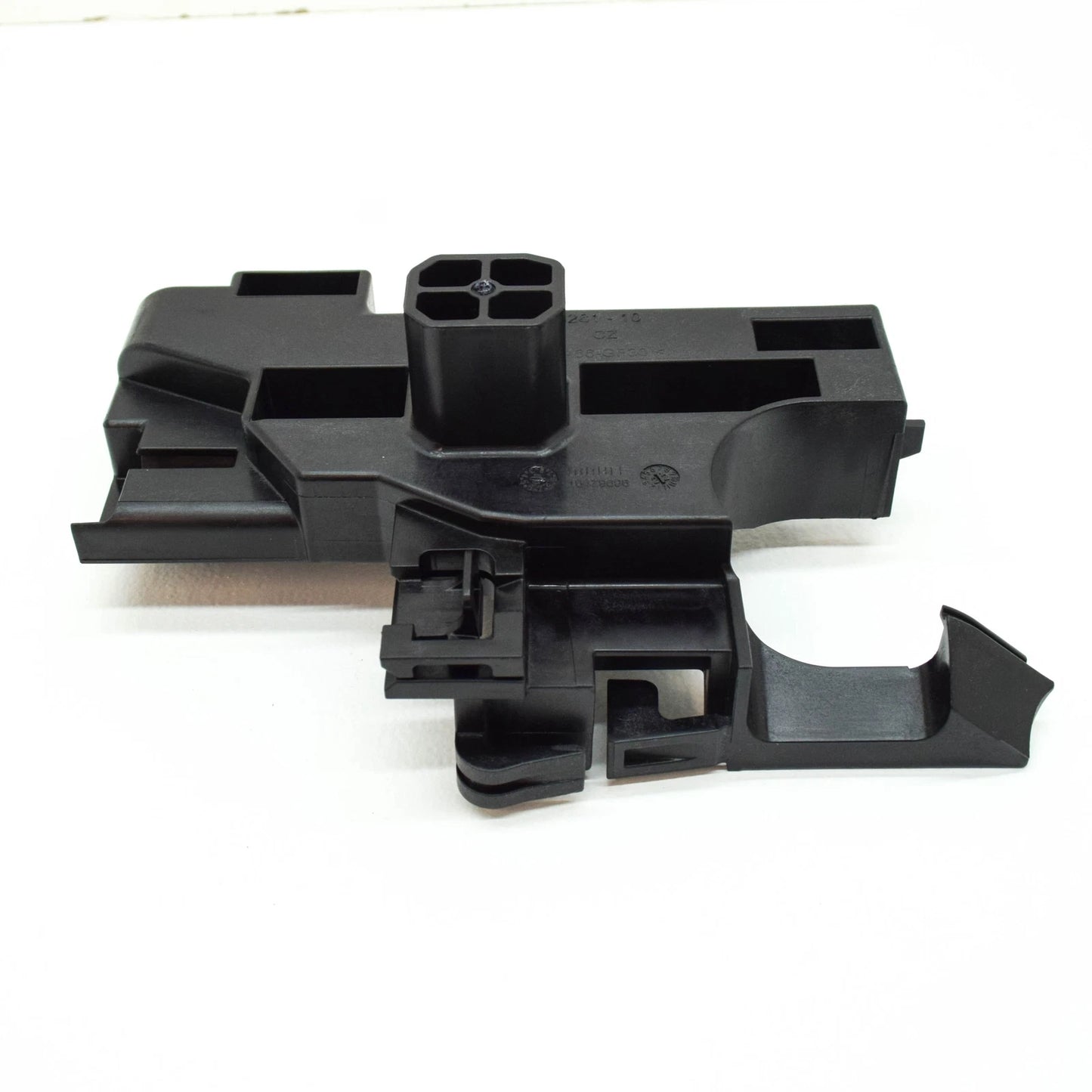 NEW BMW 5 G30 LOWER RIGHT RADIATOR HOLDER 17118632124 8632124 ORIGINAL