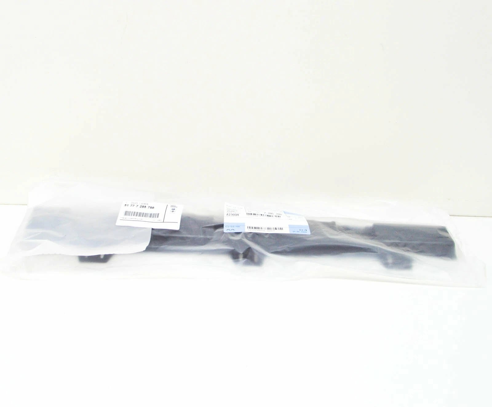 NEW BMW 4 COUPE F32 FRONT RIGHT ROCKER MOLDING SUPPORT 51777285788 ORIGINAL