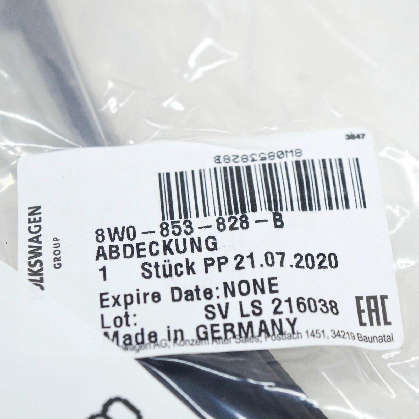 NEW AUDI A4 AVANT B9 REAR RIGHT WHEEL MUD GUARD BRACKET 8W0853828B