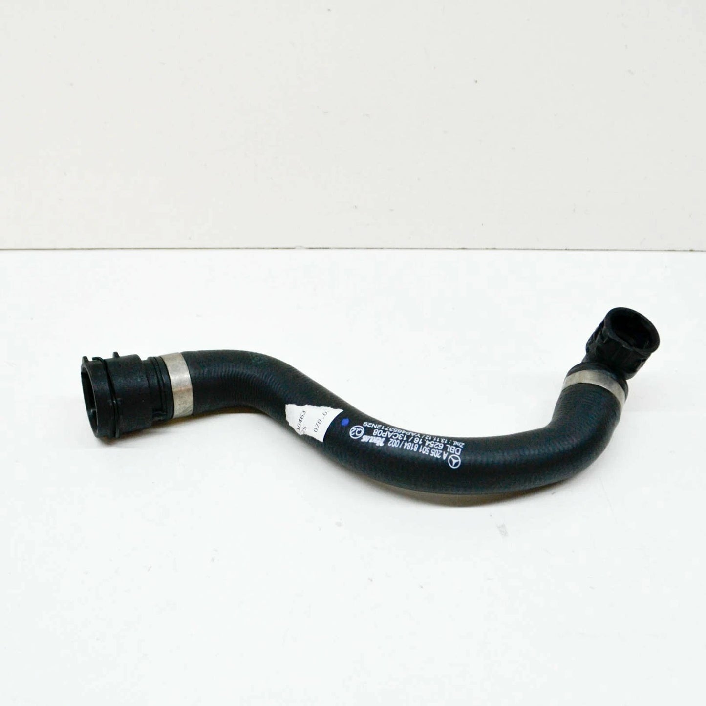 NEW MERCEDES-BENZ C-CLASS W205 COOLER HOSE A2055018184 ORIGINAL