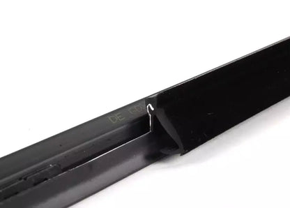 NEW BMW X5 E53 FRONT RIGHT DOOR WINDOW CHANNEL COVER 51328251592 8251592 NEE