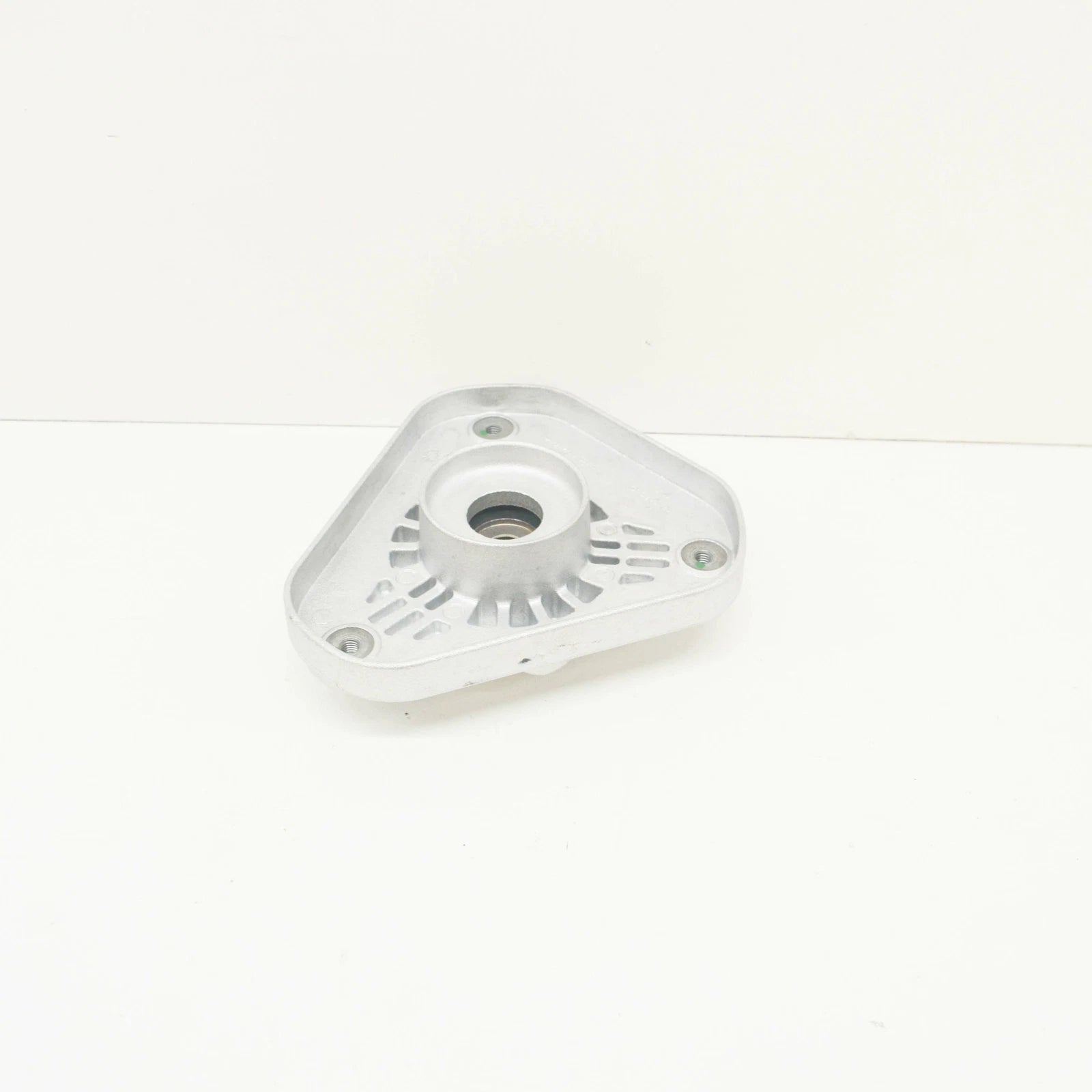 NEW MERCEDES-BENZ E W212 FRONT SPRING STRUT SUPPORT BUSHING A2123230020 ORIGINAL