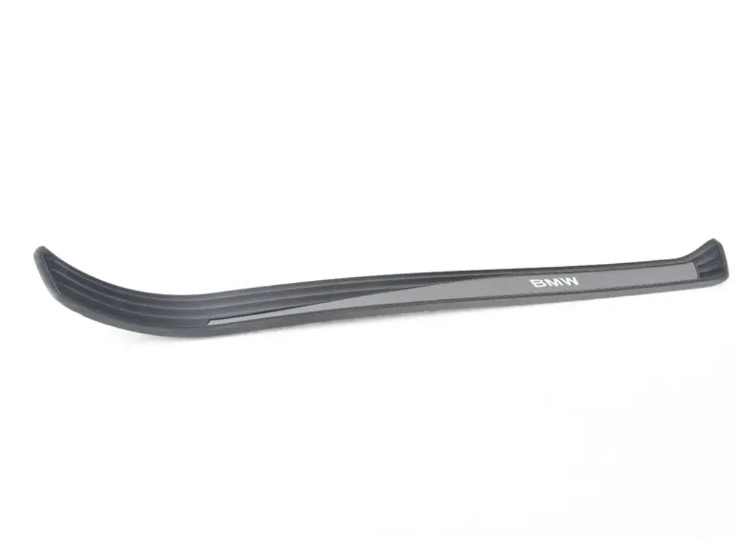 NEW BMW 5 E60 FRONT RIGHT DOOR SILL TRIM 51477034304 7034304 ORIGINAL