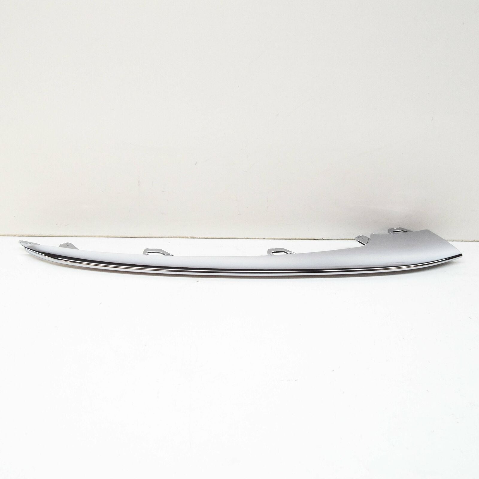 NEW MERCEDES-BENZ S W222 FRONT BUMPER LEFT ORNAMENTAL TRIM A2228857700 ORIGINAL