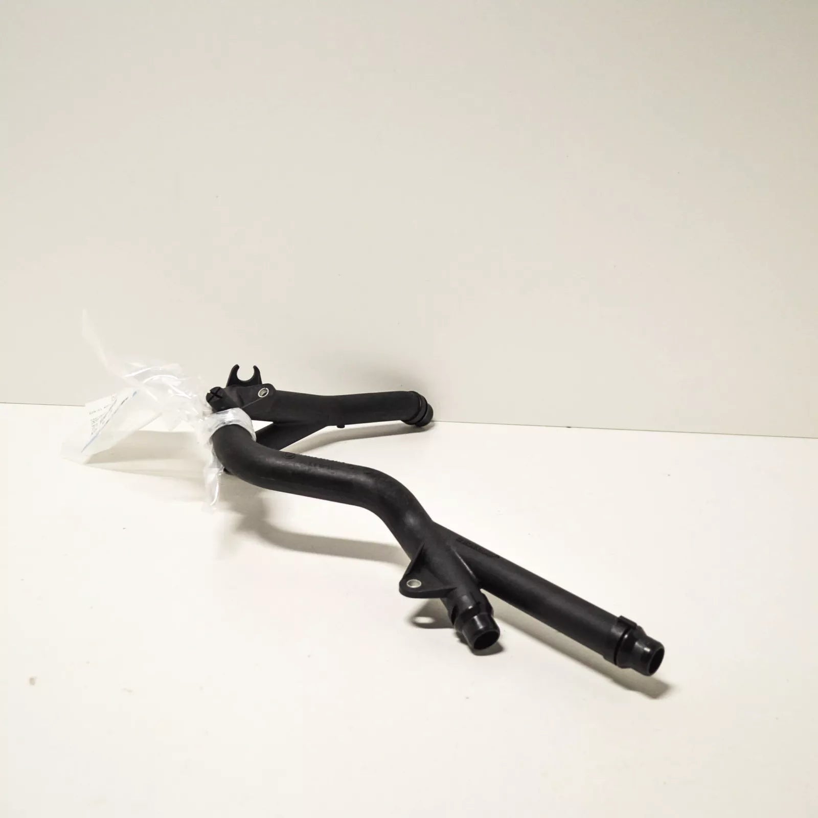 NEW BMW 3 E46 3.0D 150KW COOLING RETURN PIPE 11532247681 ORIGINAL