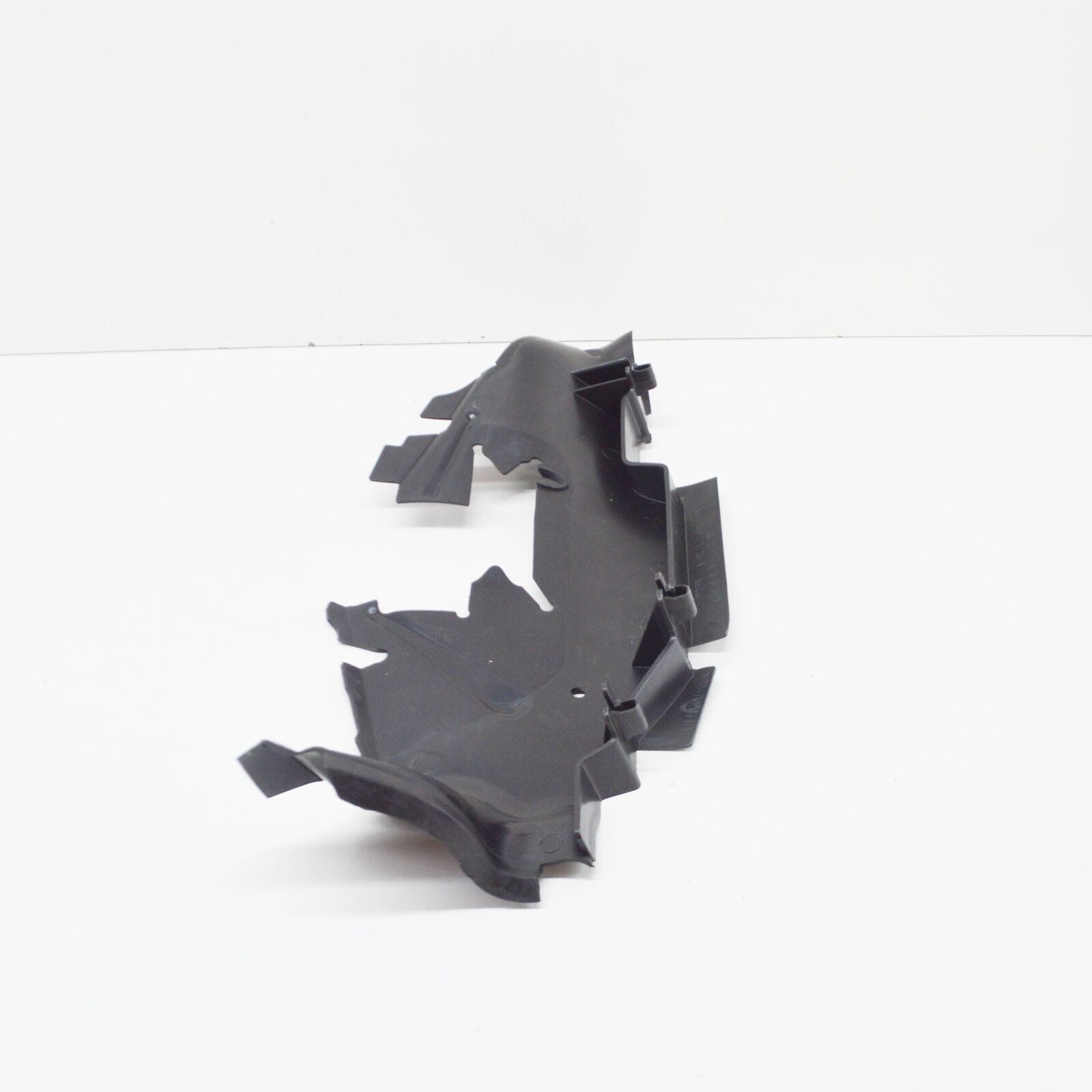 NEW AUDI A3 8V LEFT AIR GUIDE 8V0121283A ORIGINAL