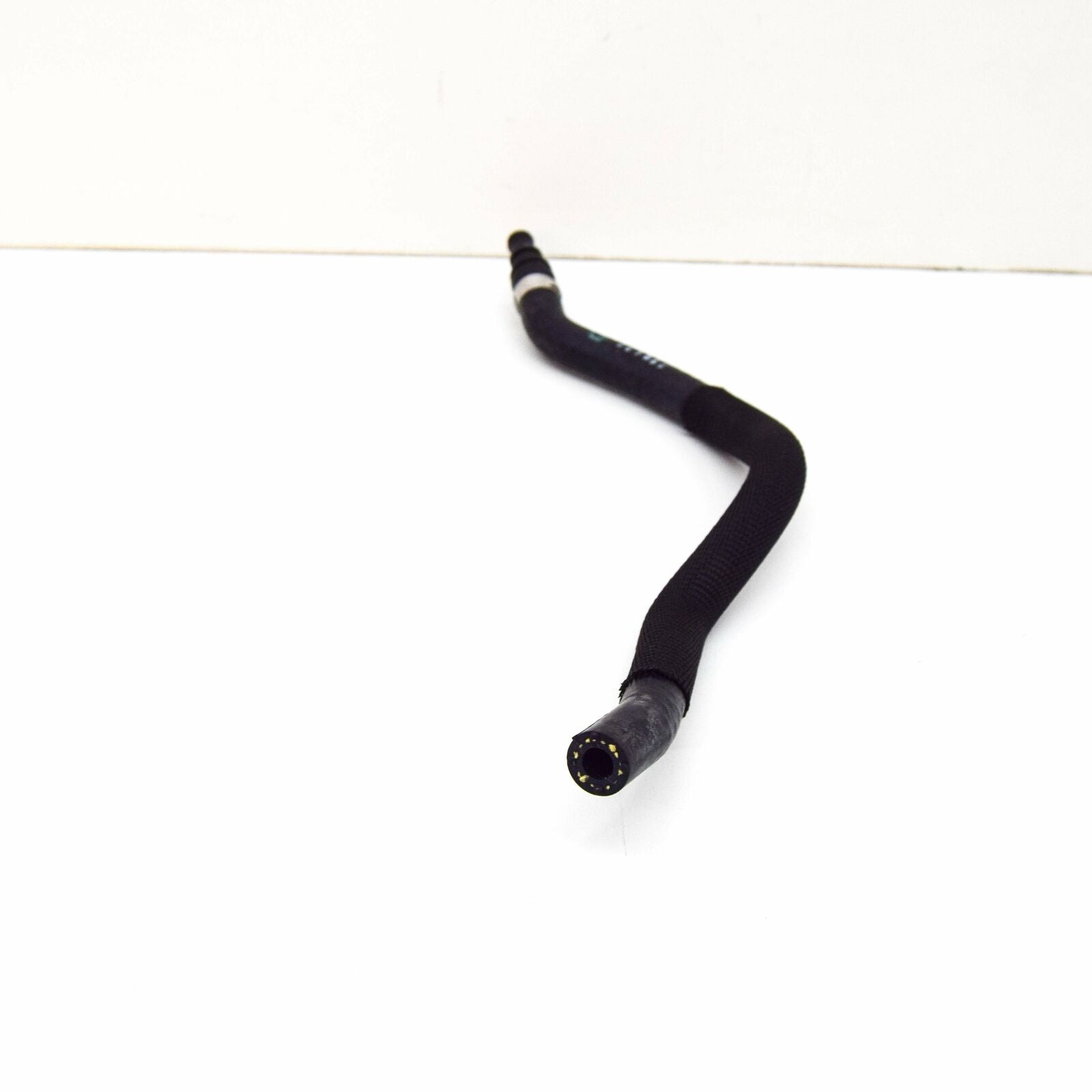 NEW MERCEDES BENZ E W211 BREATHER LINE PIPE HOSE A2115011725 ORIGINAL