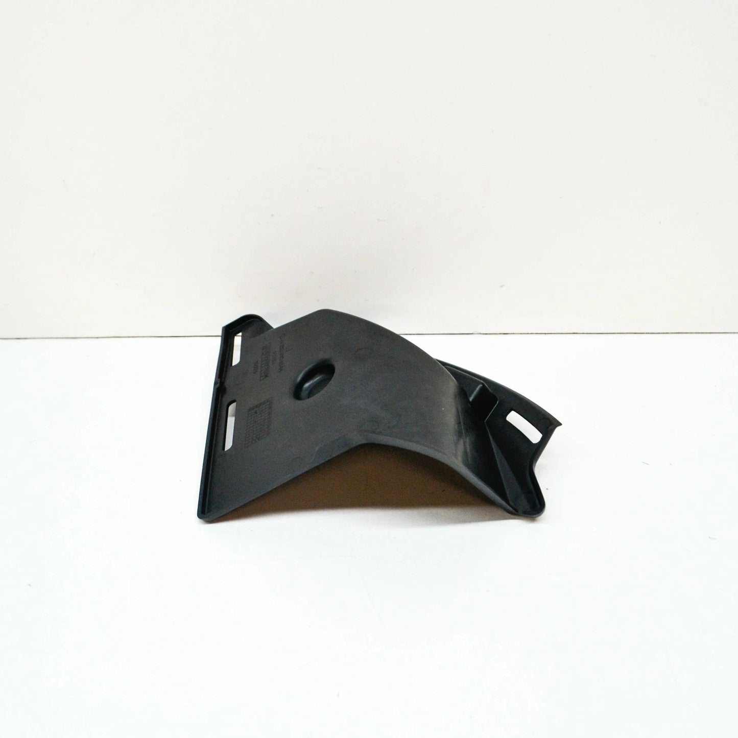 NEW MB GLC COUPE C253 AMG FRONT BUMPER LEFT AIR DUCT SEGMENT A2538853304