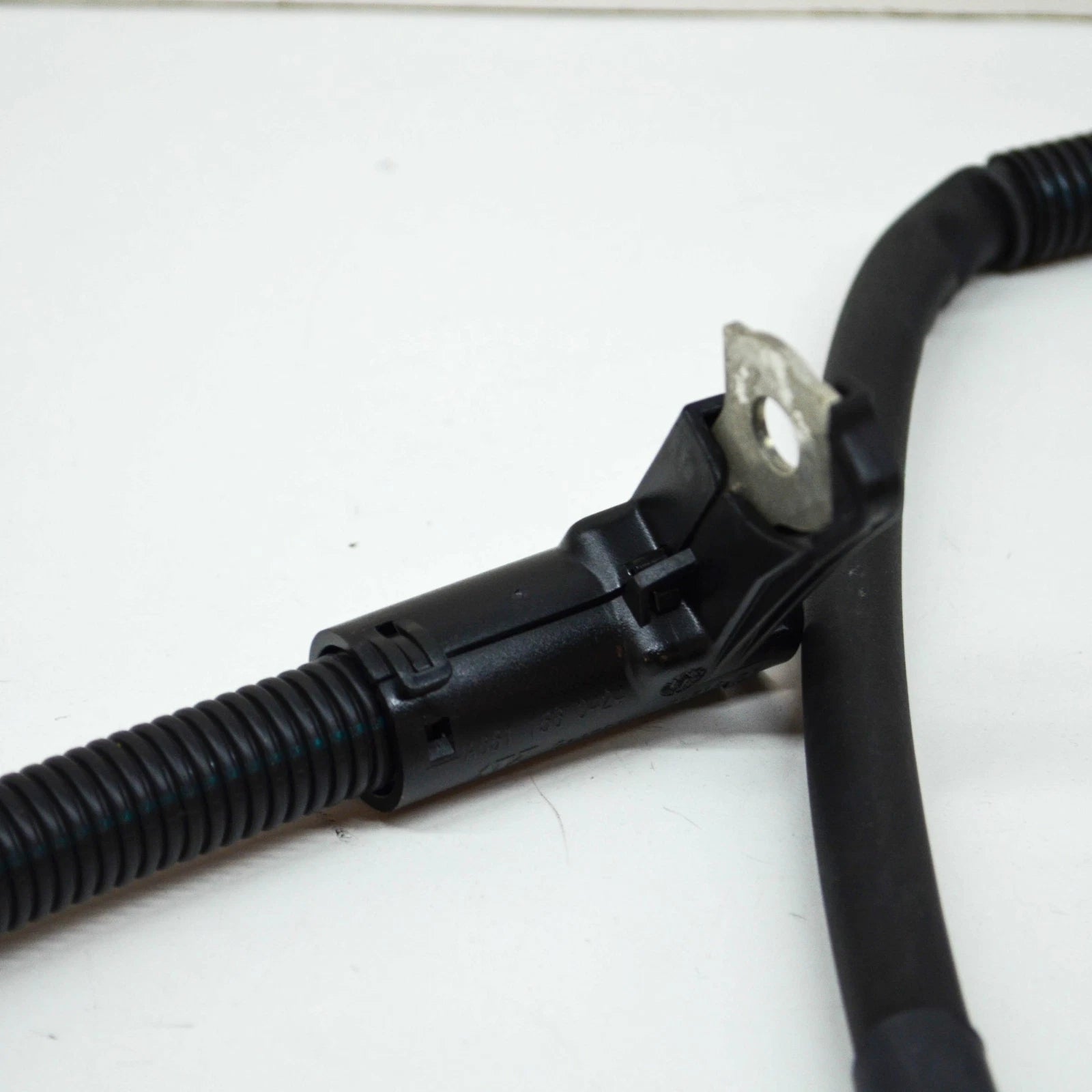 NEW MERCEDES-BENZ B W246 STARTER MOTOR WIRING CABLE A2465405833 ORIGINAL