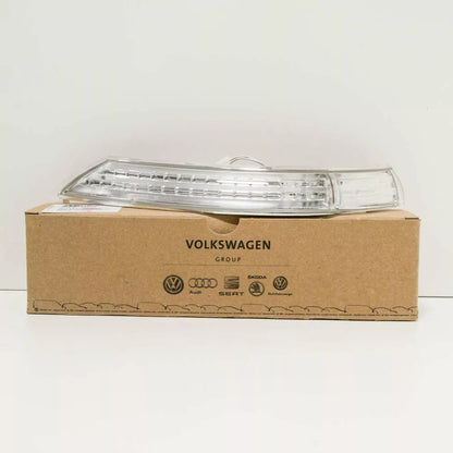 NEW VW TOUAREG 7LA FRONT RIGHT DOOR MIRROR TURN INDICATOR 7L6949102C