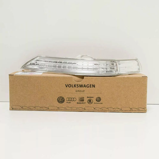 NEW VW TOUAREG 7LA FRONT RIGHT DOOR MIRROR TURN INDICATOR 7L6949102C
