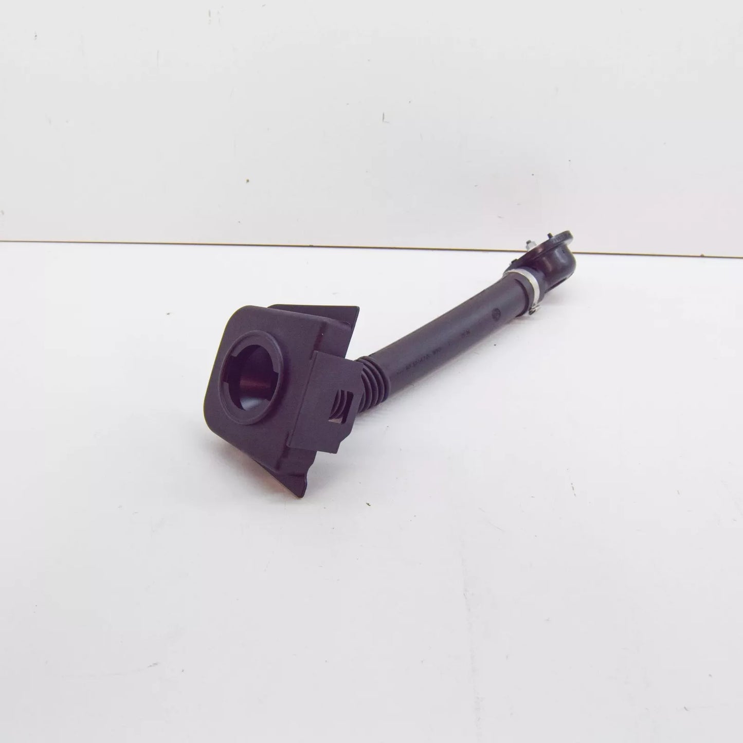 NEW MERCEDES-BENZ VITO W639 OIL FILLER NECK PIPE A6510100069 ORIGINAL