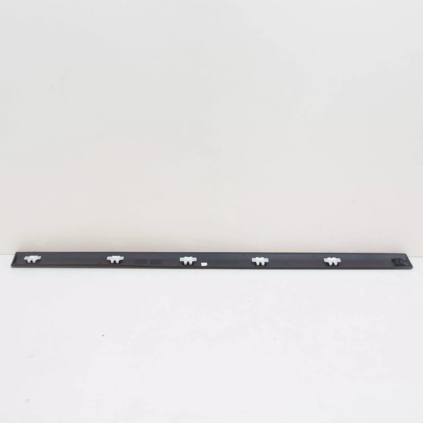 NEW MB VITO W639 LEFT SLIDING DOOR PROTECTIVE STRIP A63969010627G99