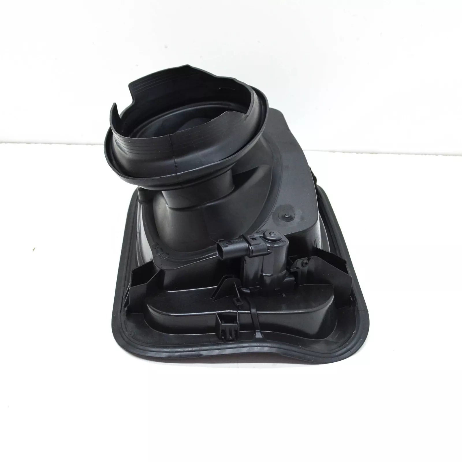 NEW BMW X1 F48 FUEL FILLER HOUSING COVER POT 51177359171 7359171 ORIGINAL