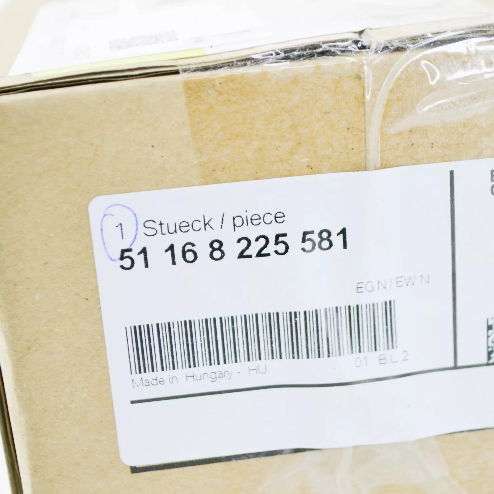 NEW BMW 7 E38 REAR LEFT DOOR WINDOW SUN SHADE 51168225581 8225581 ORIGINAL