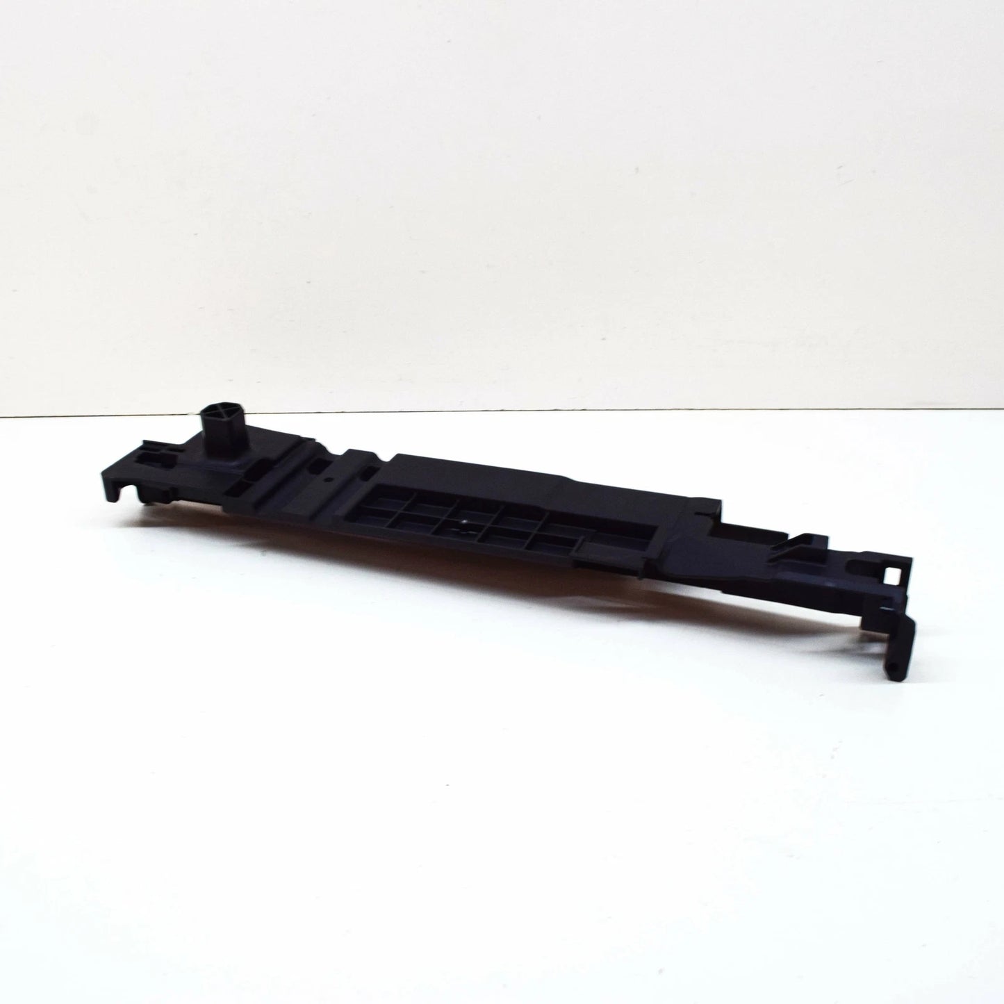 NEW BMW M4 COUPE G82 FRONT RADIATOR LEFT COVERING 17118095287 8095287 ORIGINAL