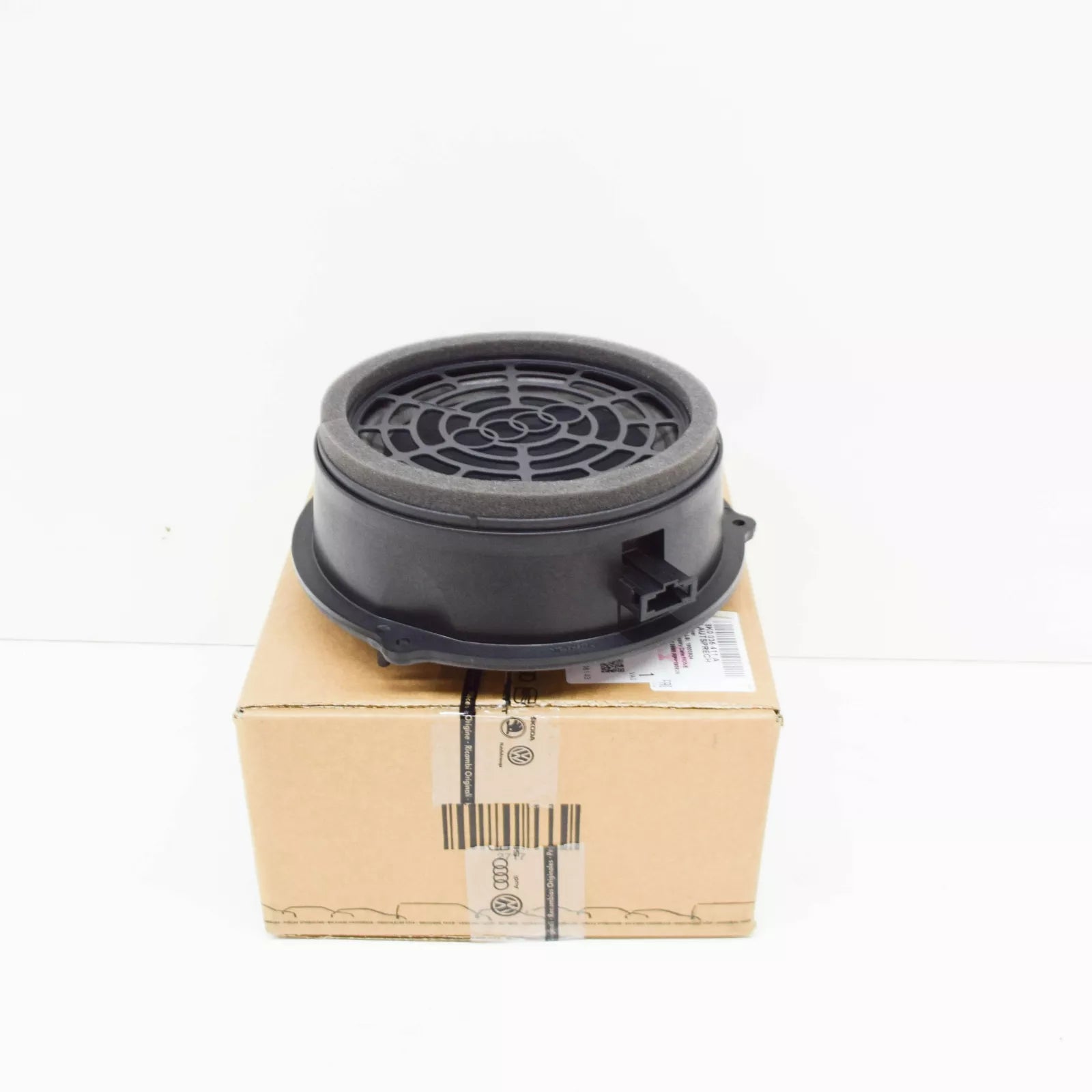 NEW AUDI A4 B8 REAR DOOR MID-RANGE BASS SPEAKER 8K0035411A ORIGINAL