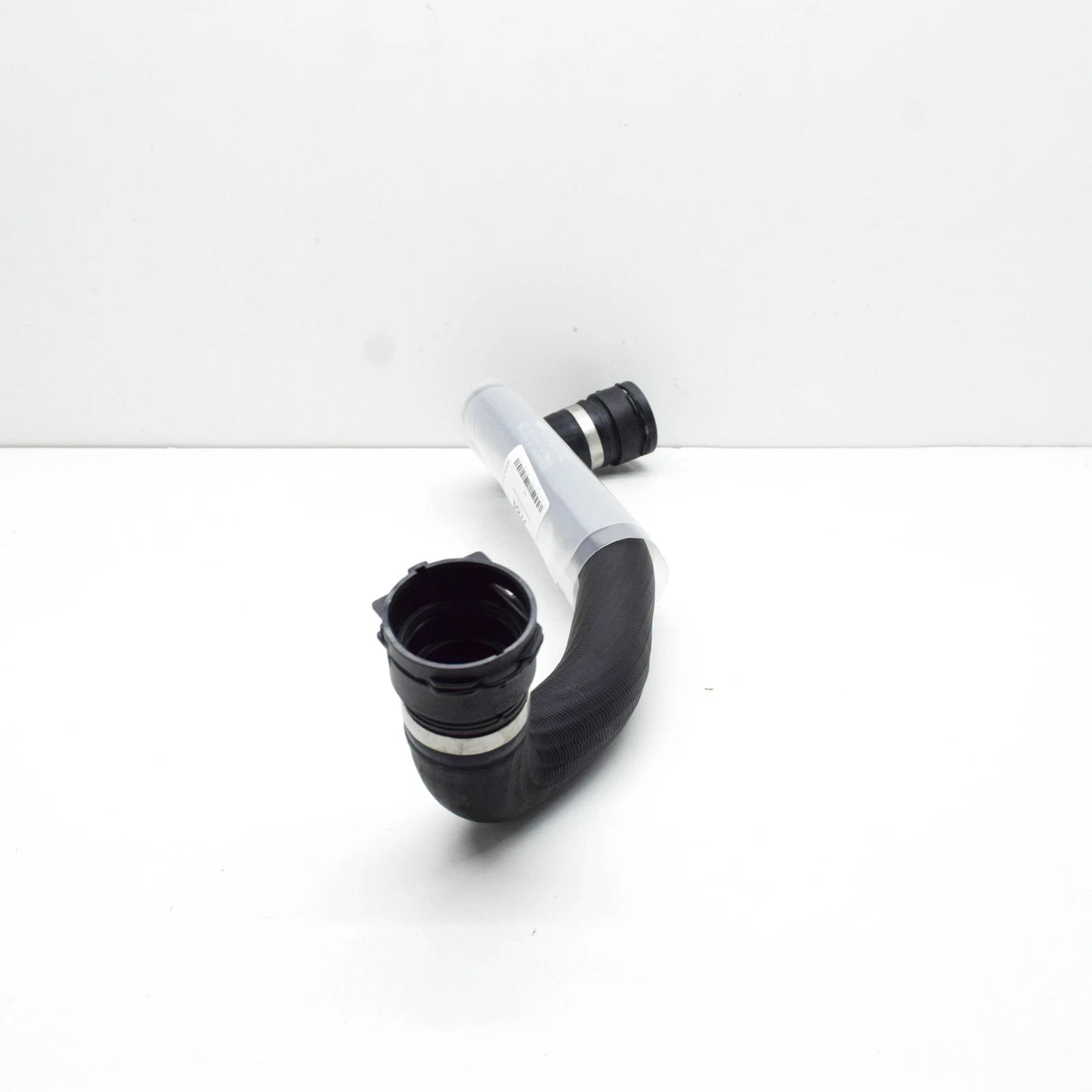 NEW MERCEDES-BENZ C W205 LEFT SIDE RADIATOR COOLANT HOSE A2055019101 ORIGINAL