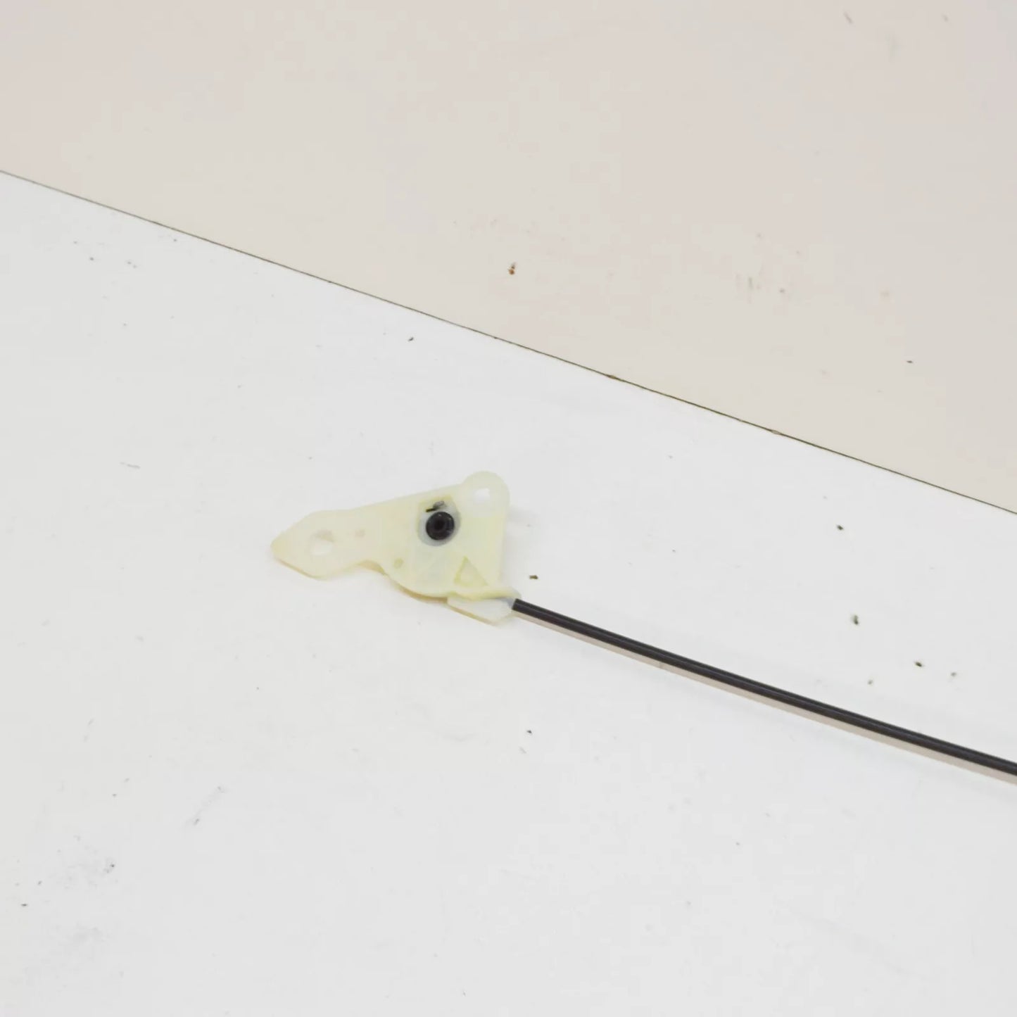 NEW BMW 7 E38 BONNET HOOD LID LOCK RELEASE BOWDEN CABLE RHD 51238171529 ORIGINAL