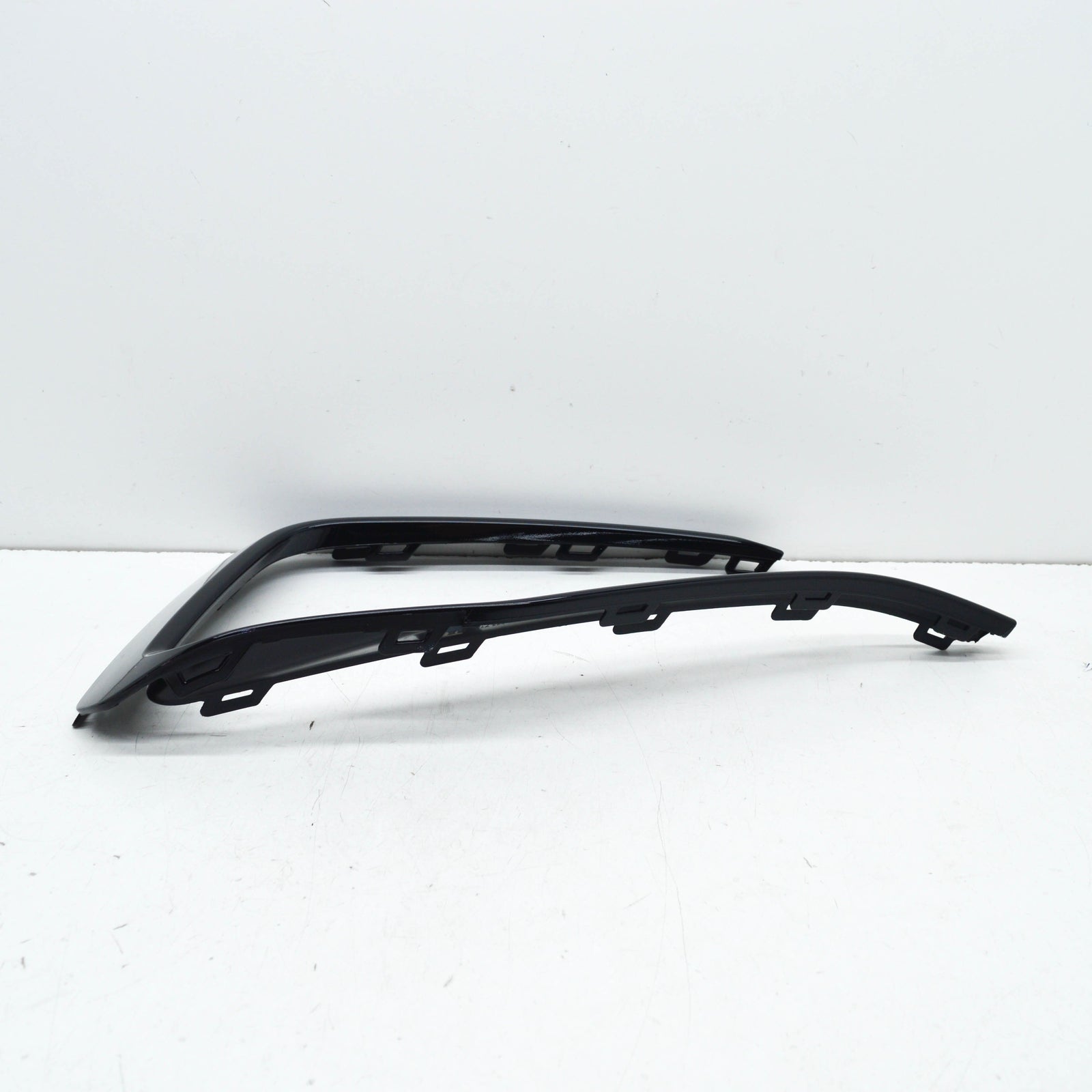 NEW VW POLO AW FRONT BUMPER RIGHT AIR VENT GRILLE TRIM 2G0853712041 ORIGINAL