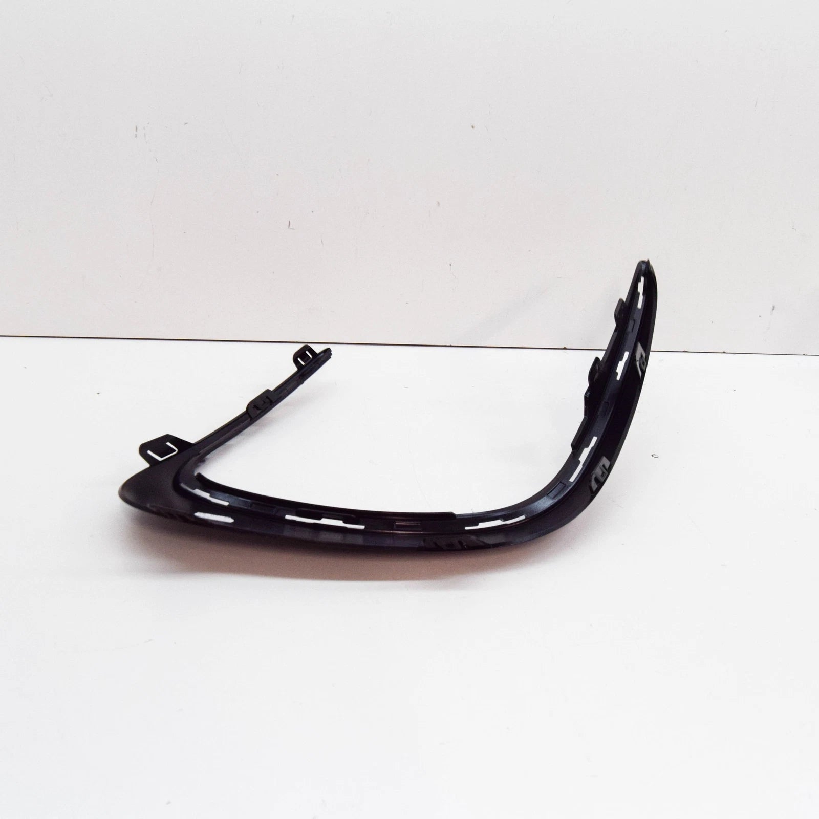 NEW MERCEDES-BENZ EQS V297 FRONT RIGHT BUMPER TRIM STRIP A2978853402 ORIGINAL