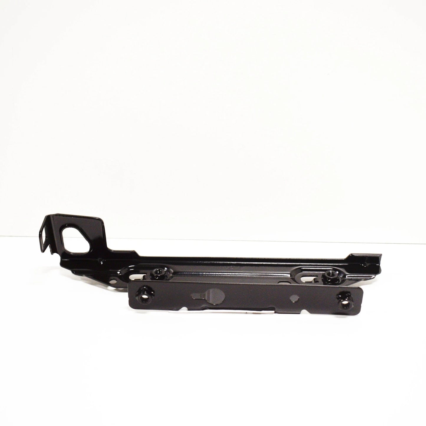 NEW BMW 2 F22 AUXILIARY RADIATOR RIGHT UPPER BRACKET 51747389930 ORIGINAL