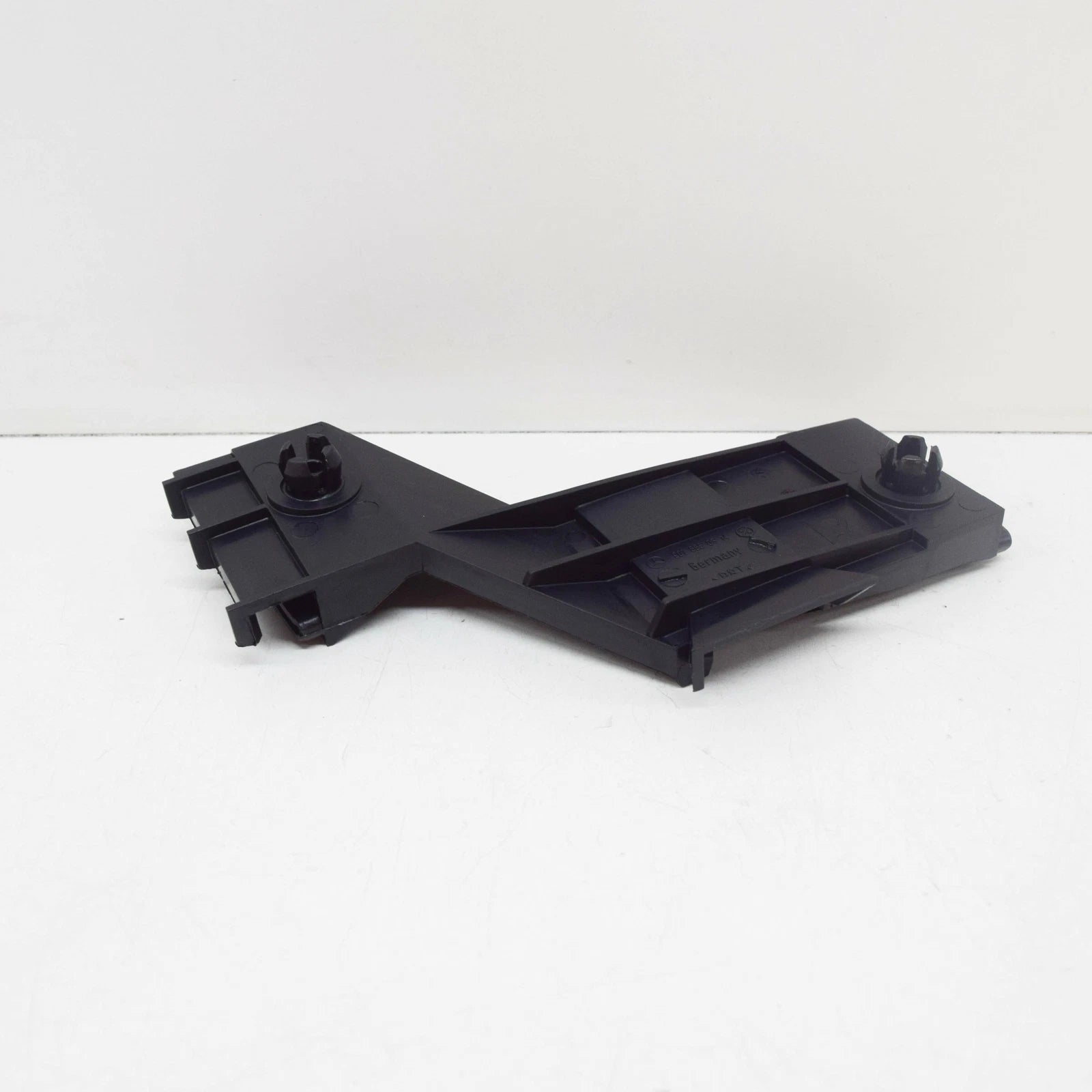 NEW MERCEDES-BENZ SPRINTER 903 REAR BUMPER RIGHT BRACKET A9018800414 ORIGINAL