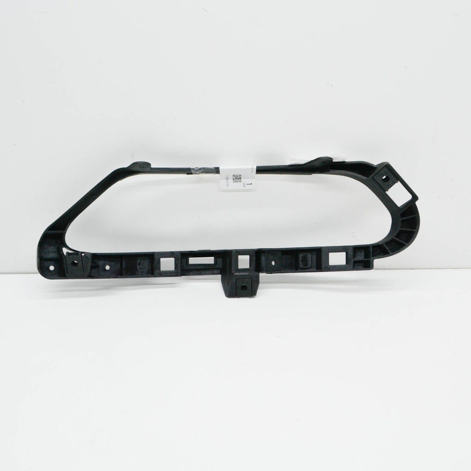 NEW VW PASSAT B8 3G REAR RIGHT EXHAUST PIPE TIP BRACKET 3G0807056 ORIGINAL