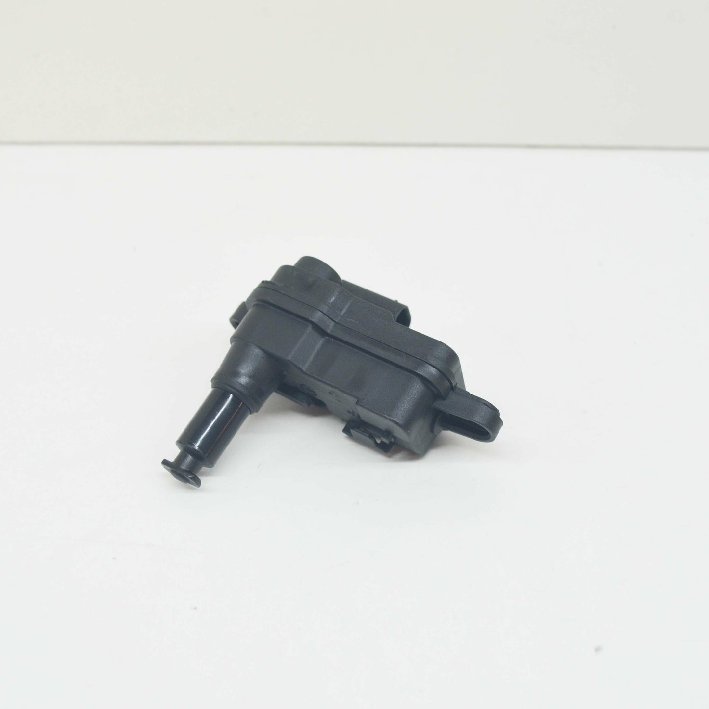 new vw passat b8 fuel filler flap throttle control element 510810773 original