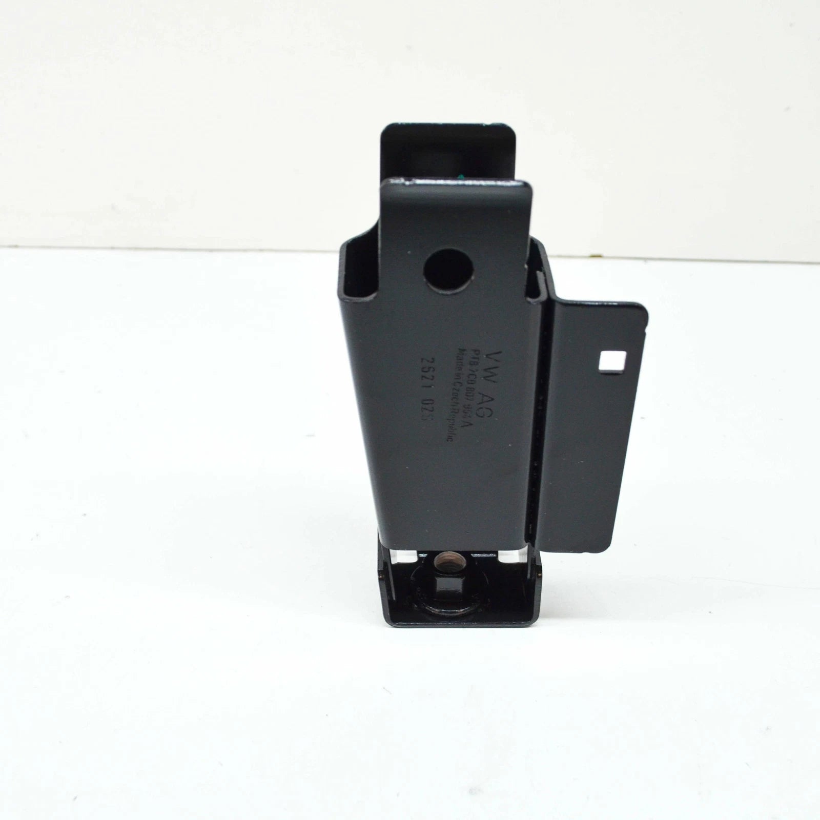 NEW VW CRAFTER SY FRONT BUMPER RIGHT IMPACT REINFORCEMENT 7C0807954A