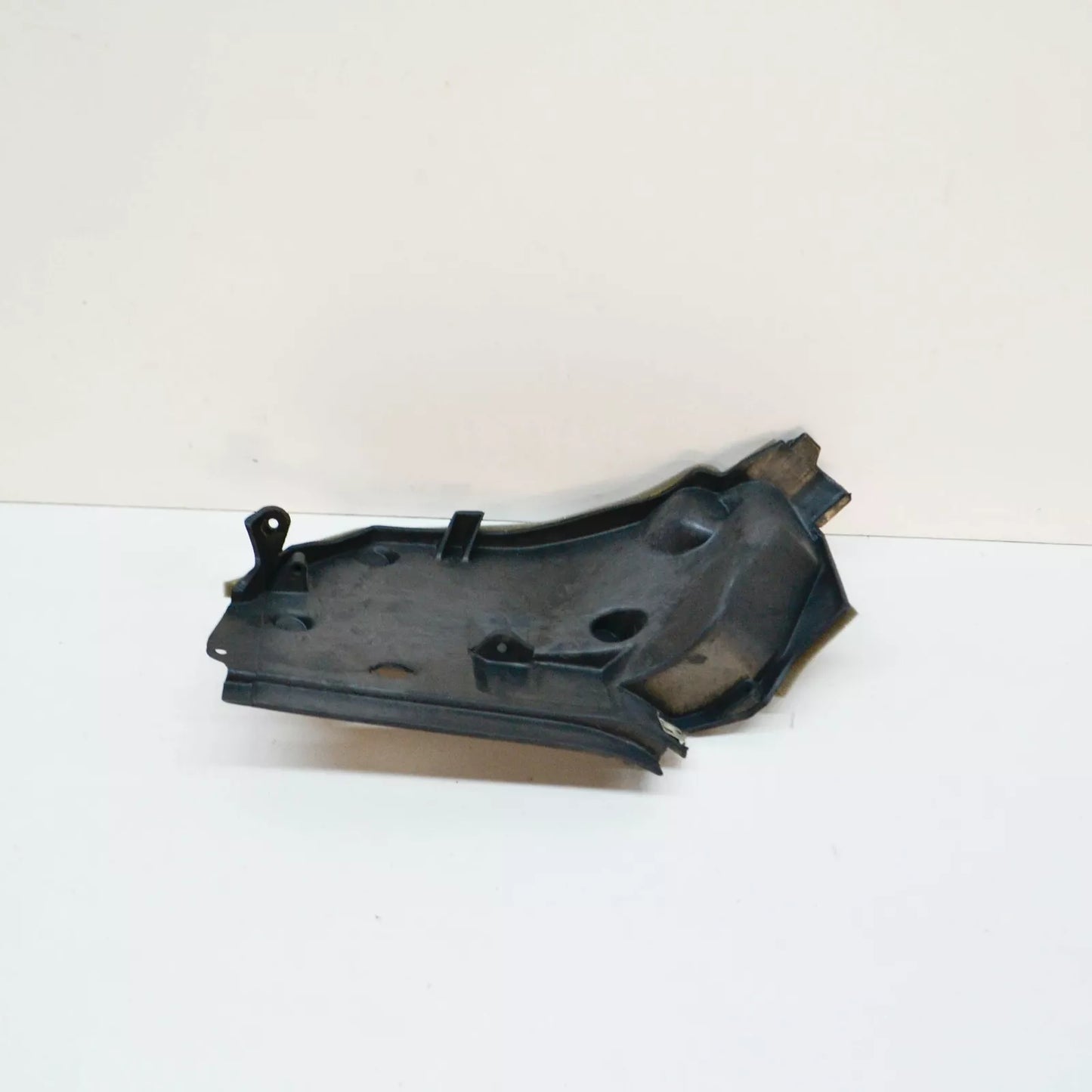 NEW BMW X3 F25 RIGHT ENGINE COMPARTMENT PARTITION 51717213664 7213664 ORIGINAL