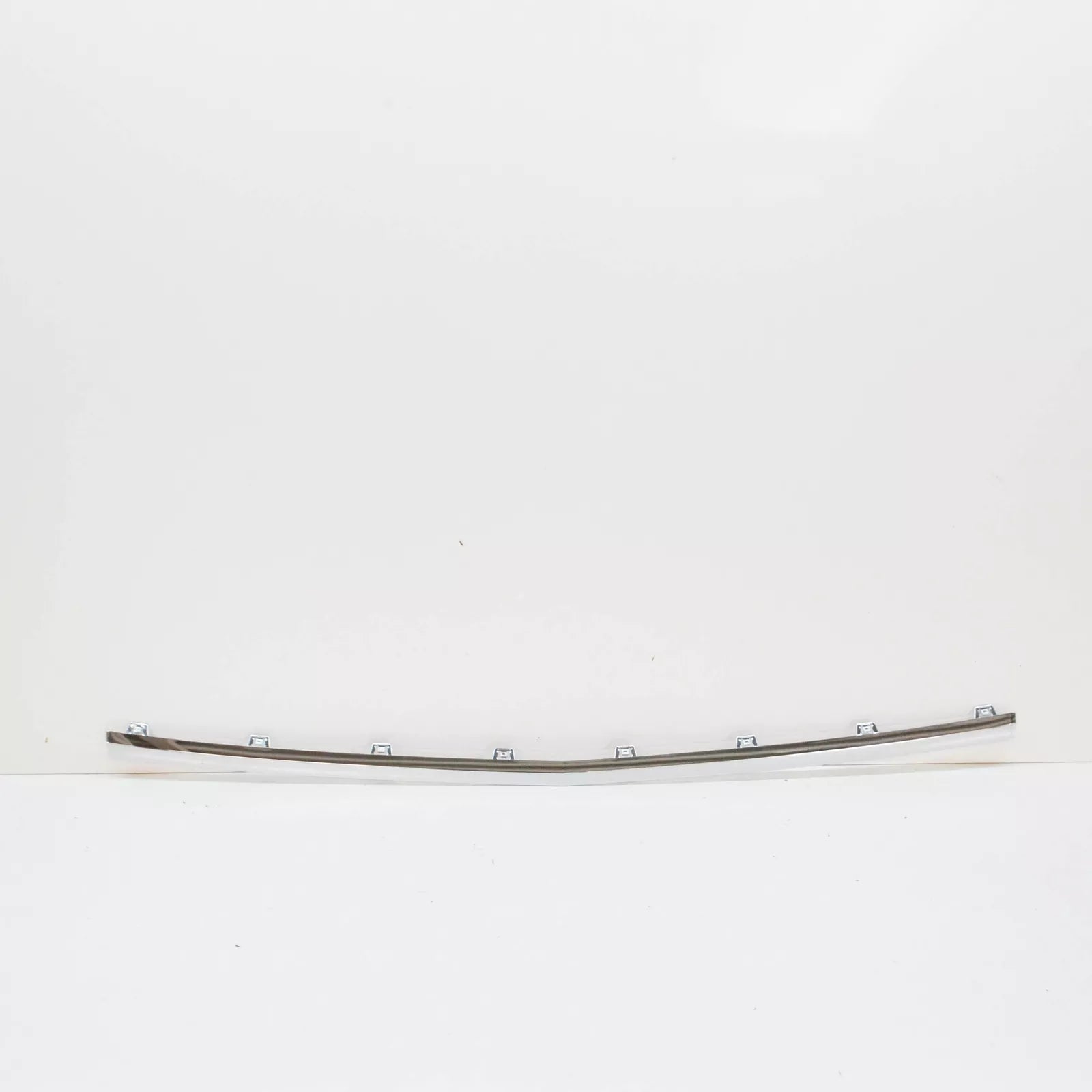 NEW MB GLC COUPE C253 FRONT BUMPER CENTER BOTTOM MOLDING A2538852600 ORIGINAL