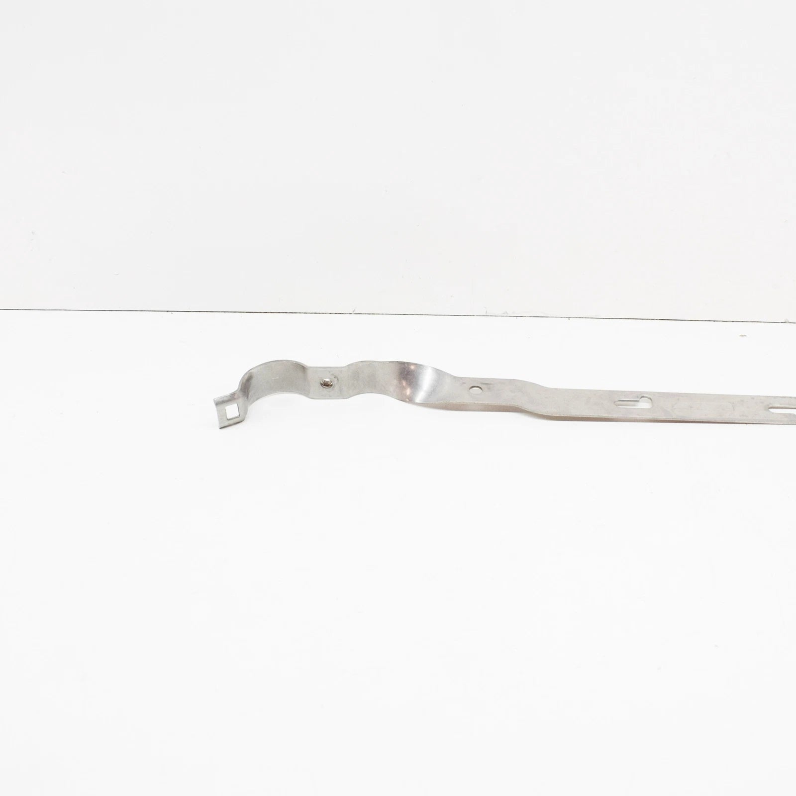 NEW BMW 5 E60 FRONT EXHAUST PIPE BRACKET 18207521347 7521347 ORIGINAL